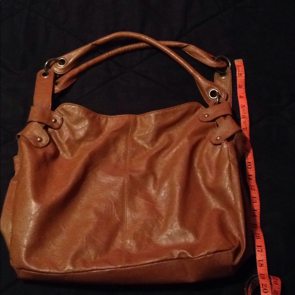 *SALE* Shoulder Bag *GUC* 👜  Tan